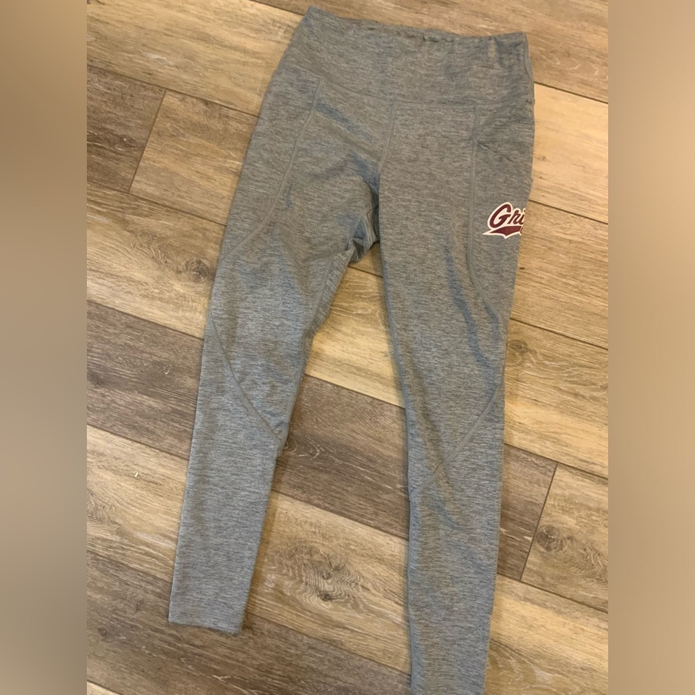 Zoozatz Montana Griz leggings with pockets. Size S